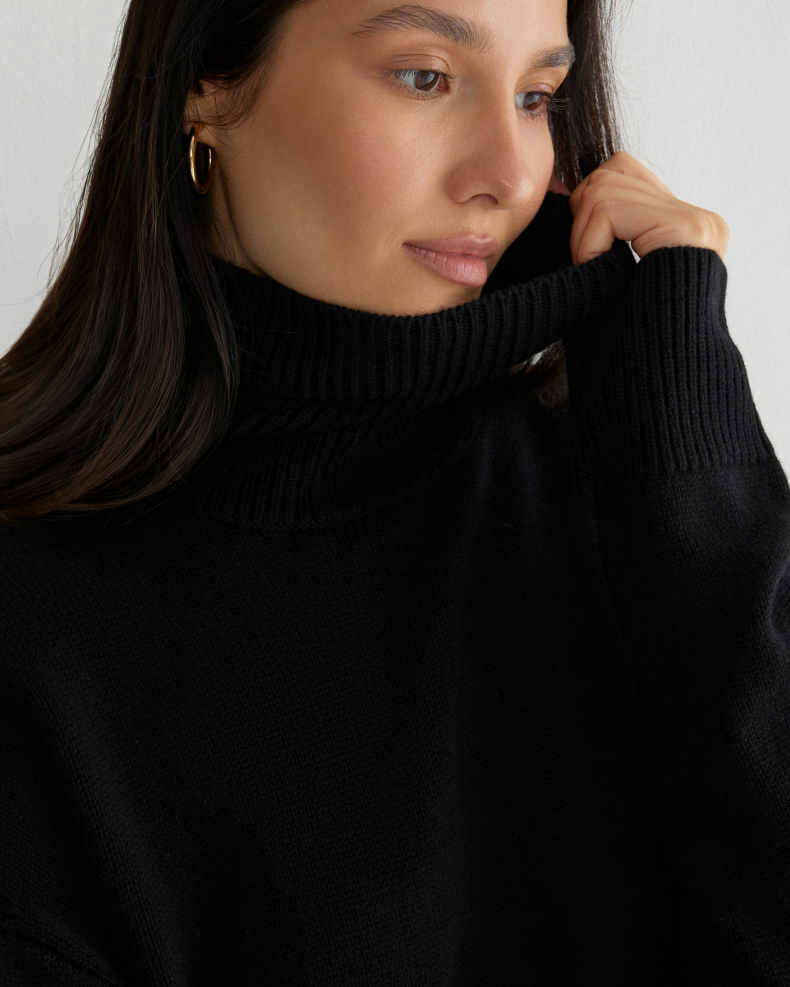 Свитер AKLLA VELVET BLACK BLEND