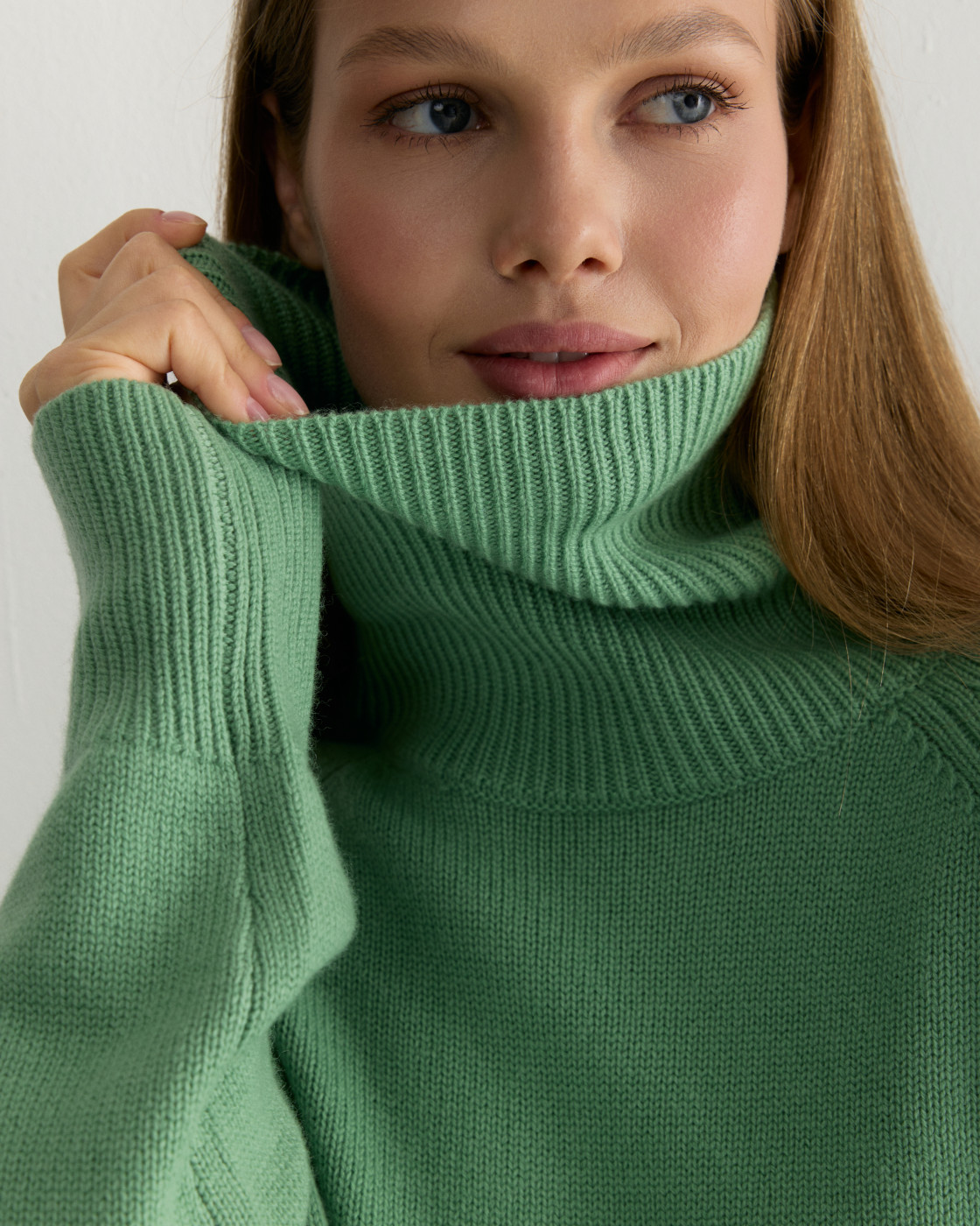 Свитер AKLLA APPLE GREEN BLEND 2.0