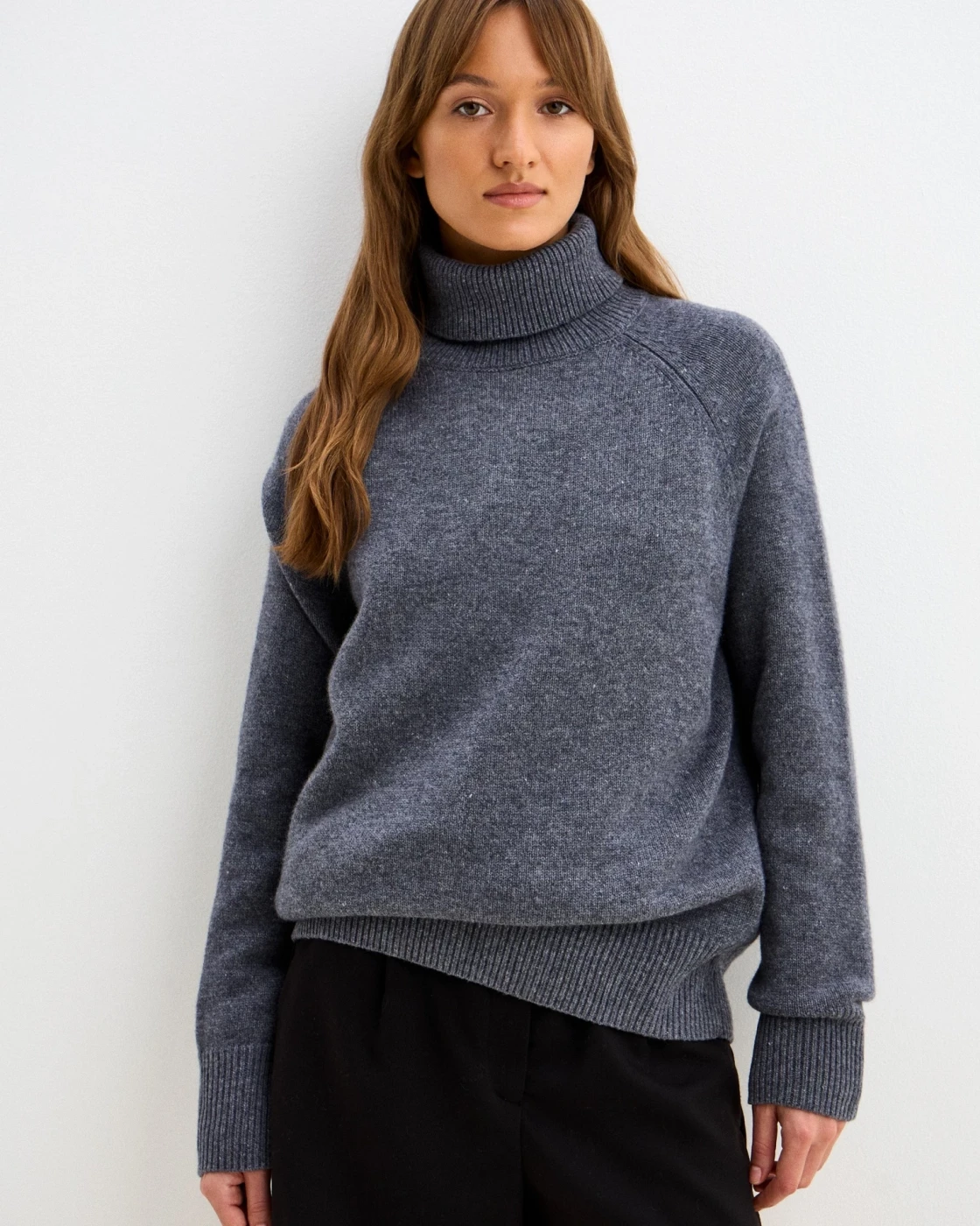 Свитер AKLLA DEEP GREY BASE 