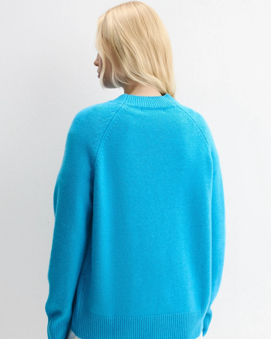 Джемпер ILLARI CARIBBEAN BLUE BASE